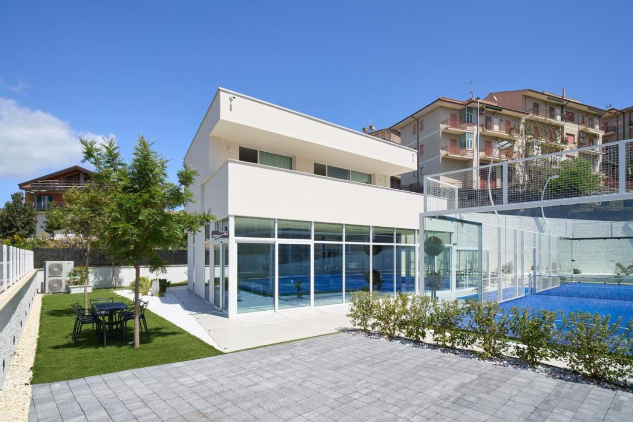 Kepos Bronte Hotel Exterior photo